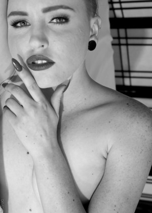free sex pornphoto 10 Miley Mae sparks-piercing-daughter-xxx devilsfilmparodies