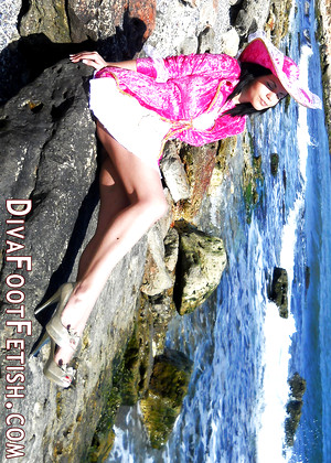 free sex photo 2 Princess Cleo foxxy-brunette-indianfilmi divafootfetish
