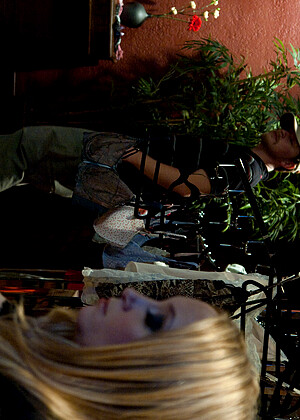 free sex photo 5 Aiden Starr Zak Tyler chut-blonde-sex-movebog divinebitches