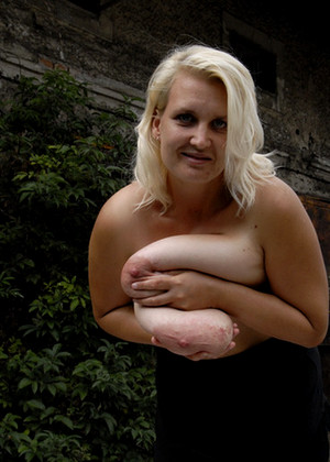 free sex photo 5 Divinebreasts Model hentaitrap-amateurs-upskir divinebreasts