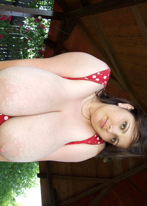 free sex photo 10 Divinebreasts Model lethal-bbw-cream-gallery divinebreasts