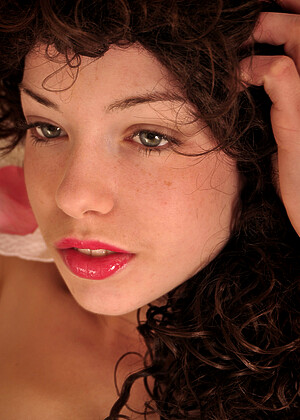 free sex pornphoto 6 Emily Windsor chuse-babe-bur-videos eroticbeauty