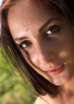 free sex pornphoto 3 Viktoria C handjobsite-pussy-deskbabes eroticbeauty