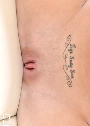 free sex pornphoto 13 Baby Dream masturbate-shaved-deepthroat euroteenerotica