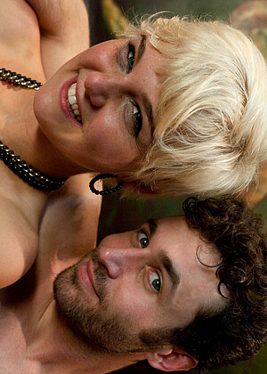 free sex pornphoto 6 Chloe Camilla James Deen monstercurve-blonde-redporn everythingbutt