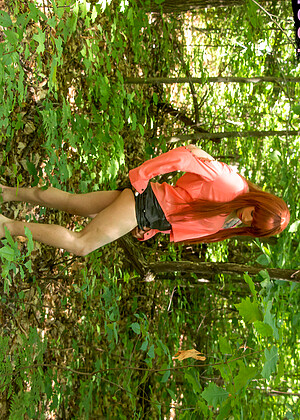 free sex pornphoto 6 Kelly Monrock cigarette-shemale-desibees femoutxxx