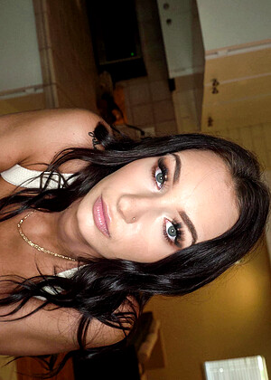 free sex pornphoto 3 Alessia Luna Tyler Steel coat-brunette-xxxbooi filthykings