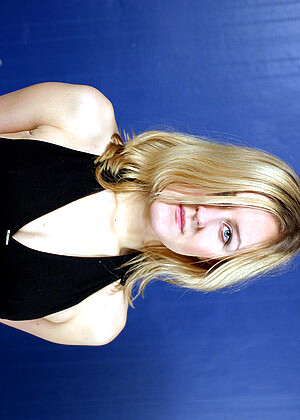 free sex photo 7 Firsttimetied Model blackpoke-blonde-gilrscom firsttimetied