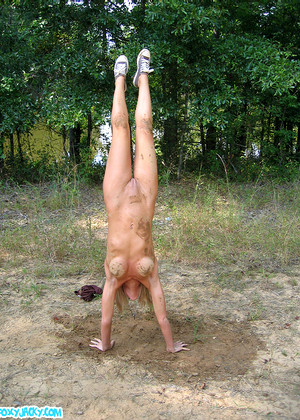 free sex pornphoto 11 Foxy Jacky vaniity-blonde-entot foxyjacky