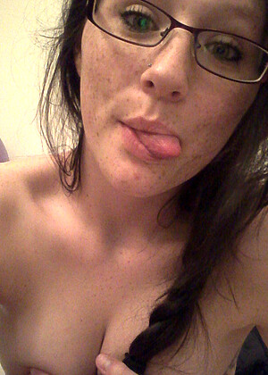 free sex pornphoto 3 Freckles lona-close-up-kimsexhdcom freckles18