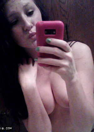 free sex photo 3 Freckles18 Model drippt-amateur-teen-selfshots-leigh freckles18