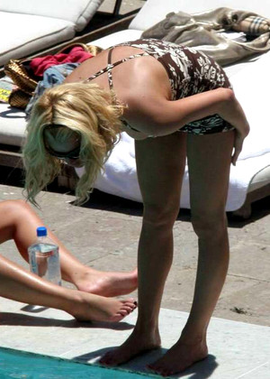 free sex photo 2 Jessica Simpson lona-celebrity-ant-66year freesinfulcomics