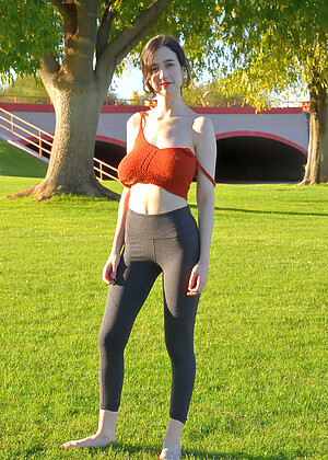 free sex photo 10 Giulia Wylde high-definition-glamour-back-interrcial ftvgirls