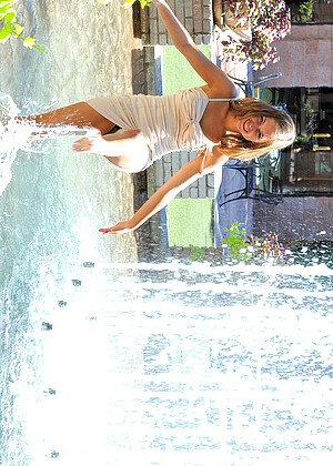 free sex photo 13 Riley Reid neight-public-mp4-xgoro ftvgirls
