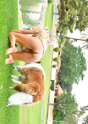 free sex pornphoto 8 Scarlett Hampton transsecrets-outdoors-sex-download ftvgirls