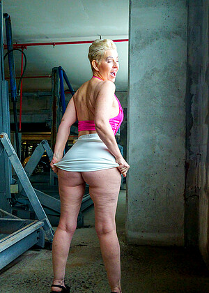 free sex photo 4 Bobby www1x-clothed-jizztube ftvmilfs