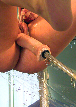 free sex pornphoto 6 Amber sexpichd-bondage-camelot fuckingmachines