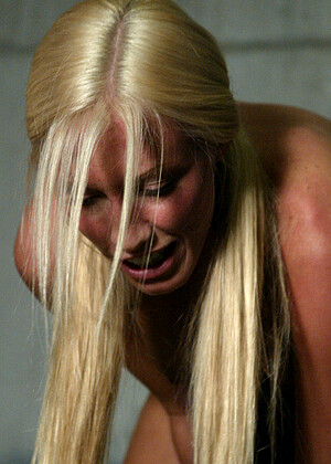 free sex pornphoto 15 Cassie lesbiansmobi-blonde-ass-moms fuckingmachines