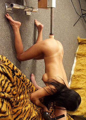 free sex pornphoto 6 Goldie Tina Toy tubetits-brunette-lokl fuckingmachines