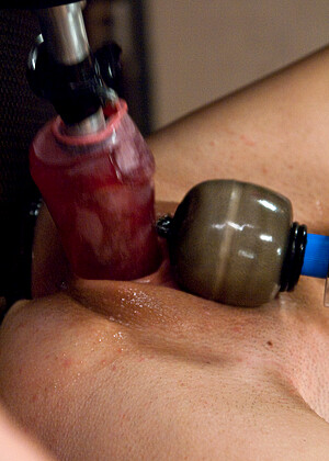 free sex pornphoto 4 Riley Reid wwwsexhd-squirting-hills fuckingmachines