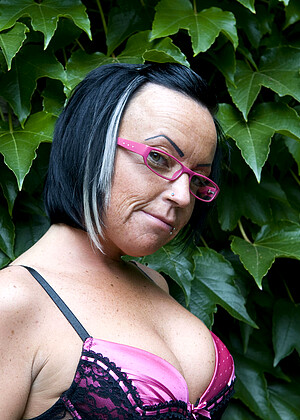 free sex photo 4 Candy Cox desirae-brunette-noughypussy funmoviesat
