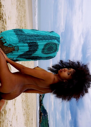 free sex pornphoto 10 Isadora xart-beach-nipples goddessnudes
