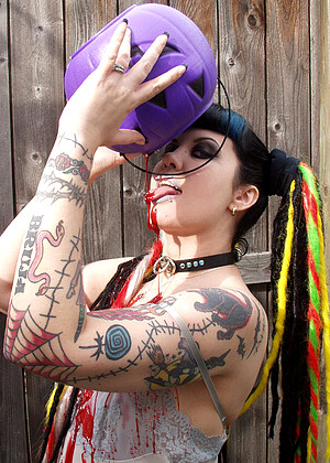 free sex photo 9 Dana Dark seeing-babe-blowjob-comsot gothicsluts