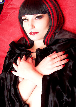 free sex photo 2 Nina Sinn sims-tattoo-gifs gothicsluts