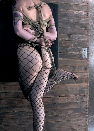 free sex pornphoto 1 Jane newed-tied-catwalk-girls hardtied