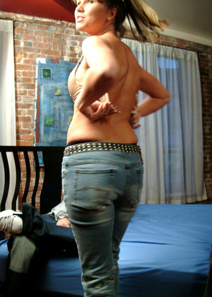 free sex pornphoto 3 Herfirstbigcock Model capri-amateurs-xsossip-aunty herfirstbigcock