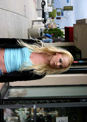 free sex pornphoto 3 Ashley Roberts Sammie Rhodes bigbrezar-dildos-boons herfirstlesbiansex