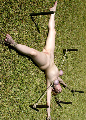 free sex pornphoto 6 Dee Williams Jenni Lee Jenya Princess Donna Dolore dirndl-bondage-rdeisi-comsex hogtied