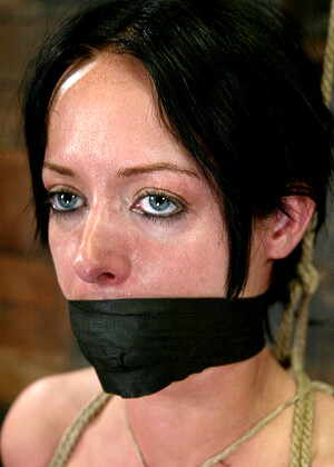 free sex photo 1 Melissa Lauren data-brunette-xxx-pornsrar hogtied