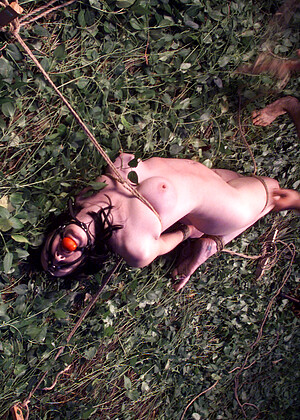 free sex pornphoto 14 Paige Richards onfock-brunette-xxx-hotuni hogtied
