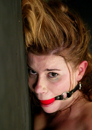 free sex photo 1 Sarah Blake hard-ass-google hogtied