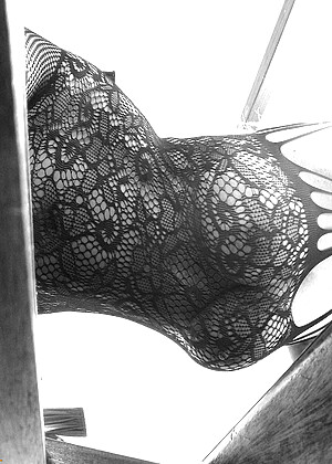 free sex pornphoto 11 Nikki Holland hdxxx-big-tits-blindfold hollandswing
