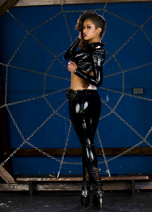free sex pornphoto 11 Skin Diamond Bonnie Rotten wenona-high-heels-girl-jail hotandmean