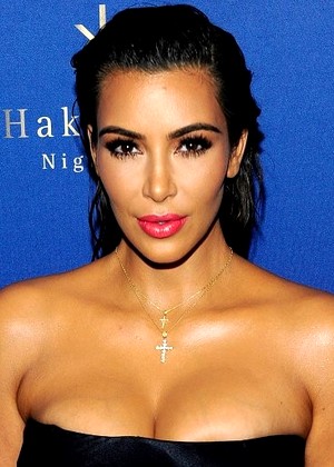 Hotcelebsandmodelsworld Kim Kardashian Si Big Tits Bigtits Pictures