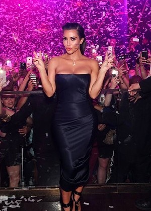 free sex pornphoto 27 Kim Kardashian si-big-tits-bigtits-pictures hotcelebsandmodelsworld