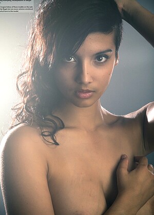 free sex photo 2 Shanaya nudvista-clothed-babes-pictures indianbabeshanaya