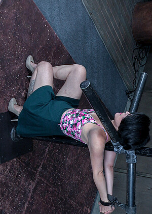 free sex photo 12 Mia Torro notiblog-spreading-footsie-pictures infernalrestraints