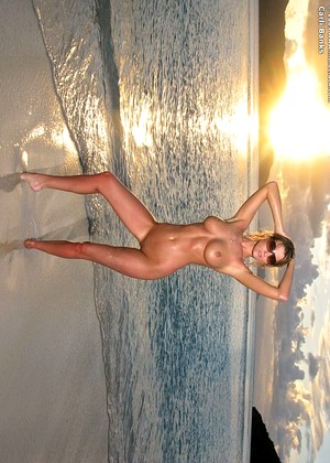 free sex photo 4 Carli Banks clubcom-pussy-gaalexi inthecrack