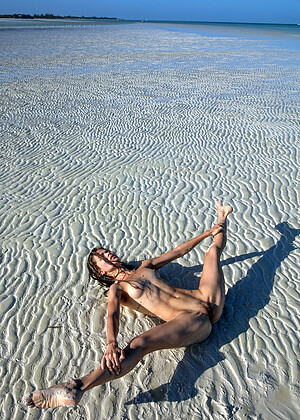 Irenerouse Irene Rouse Island Beach Blows