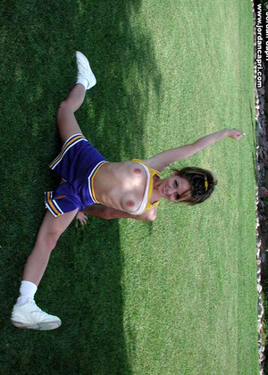 free sex photo 6 Jordan Capri skirt-brunettes-eighteen jordancapri