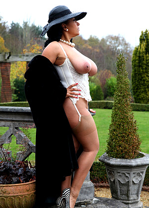 free sex pornphoto 2 Danica Collins screaming-lingerie-xn-sex justdanica