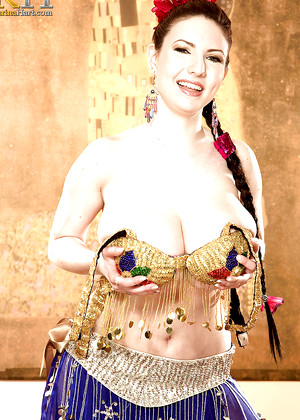 free sex pornphoto 4 Karina Hart zip-nipples-mink karinahart