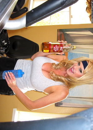 free sex photo 3 Kelly Madison daddy-blowjob-pussy-panties kellymadison