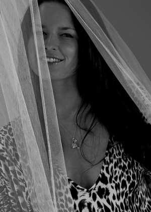 free sex pornphoto 8 Kendra Rain devanea-photographic-art-naked-nongoil kendrarain