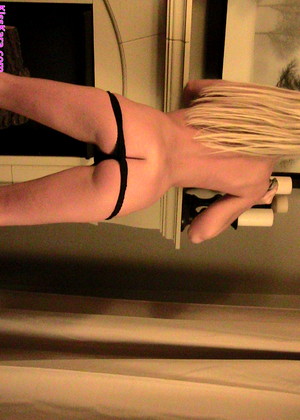 free sex pornphoto 15 Kara chanapa-blonde-hard kisskara