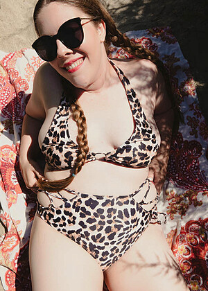 free sex pornphoto 6 Lana Del Lust fox-thick-scene-screenshot lanadellustofficial